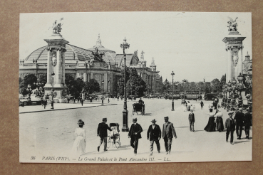 Ansichtskarte AK Paris VIII 1905-1915 Grand Öalais Pont Alexandre III Architektur Mann mit Kinderwagen Ortsansicht Frankreich France 75 Paris